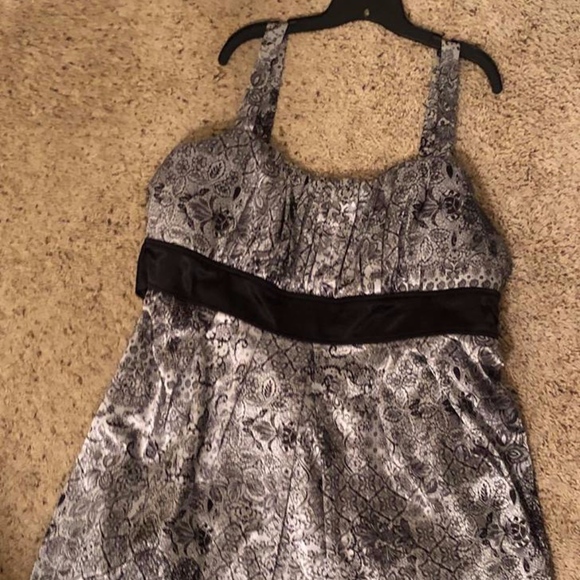 Maureces Dress 24 - Picture 1 of 4